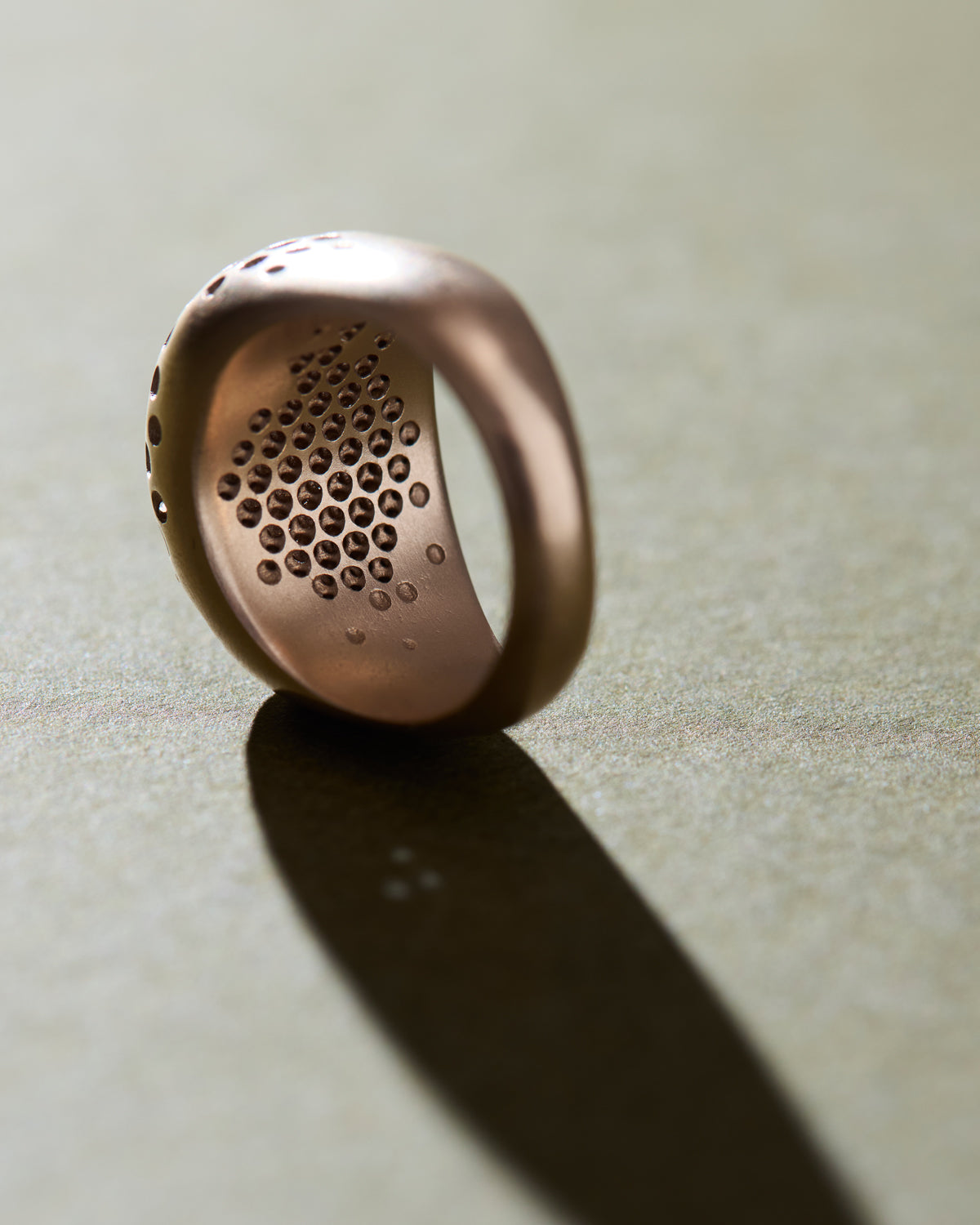 SIAN: Sira Cocktail Ring (Explore the piece)